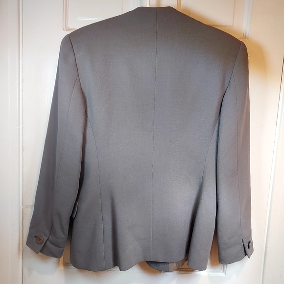 Vintage Giorgio Armani Wool Blazer, size 40/6 - Picture 8 of 12